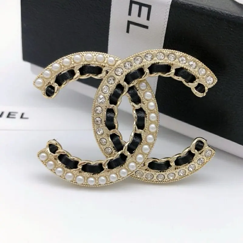 chanel brooches pour femme s_12053b1